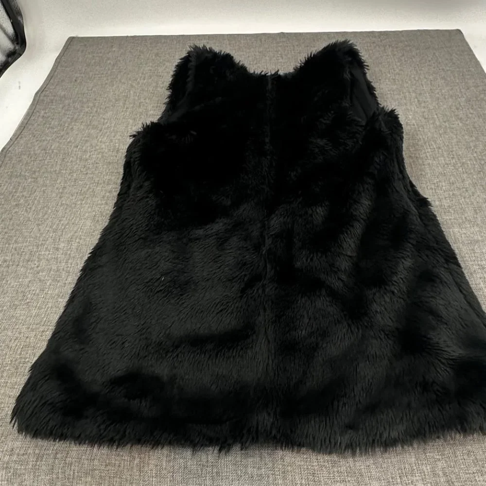 Jolt Faux Fur Vest Black‎ Small Polyester Open Vest Jacket Fuzzy Plush Top